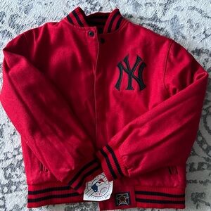 Genuine Merchandise New York Yankess Reversible Jacket.